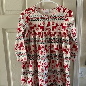 Hanna Andersson nightgown size 140